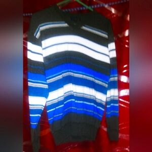 Mens Lot of 2 Wool Type sweaters  Line 48 & st John's bay